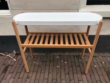 Ovale Sidetable / Plantenrek beschikbaar voor biedingen