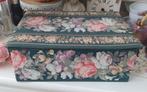 Brocante stoffen doos met rozen, Ophalen of Verzenden