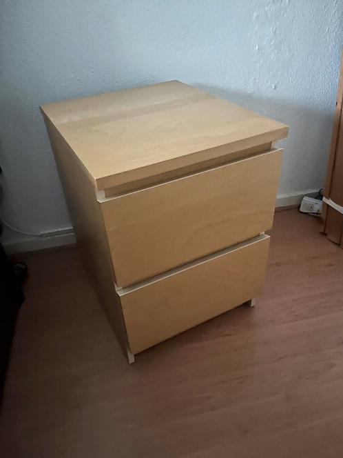 ★⭒ Ikea MALM nachtkastje ⭒★, Huis en Inrichting, Slaapkamer | Nachtkastjes, Zo goed als nieuw, Minder dan 55 cm, Minder dan 45 cm