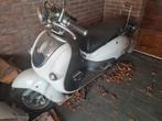 leuke en goedwerkende scooter,  rijdt goed! nb: accu is leeg, Ophalen of Verzenden, Gebruikt, Overige merken