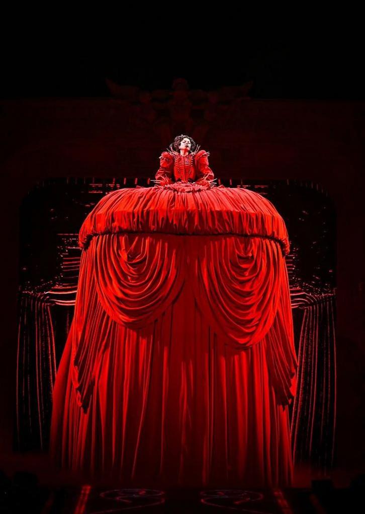 GEZOCHT Tickets Lady Gaga - Mayhem Ball Amsterdam, Tickets en Kaartjes, Concerten | Pop, Twee personen, November