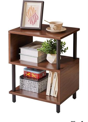 Oak Wooden finish Bedside Cabinet beschikbaar voor biedingen