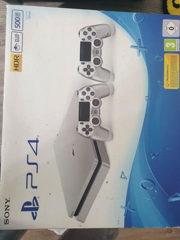 Playstation 4 met doos en alles inbegrepen  beschikbaar voor biedingen
