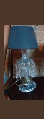Oude tafellampje met kristallen pegels, Huis en Inrichting, Lampen | Tafellampen, Minder dan 50 cm, Gebruikt, Ophalen of Verzenden