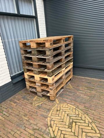 9 europallets beschikbaar voor biedingen