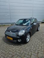 Mini 1.6 ONE 2010 Zwart, Auto's, Voorwielaandrijving, Euro 5, 4 cilinders, Metallic lak