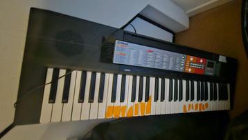 Electronic synthesizer Yamaha PSR-F50 beschikbaar voor biedingen