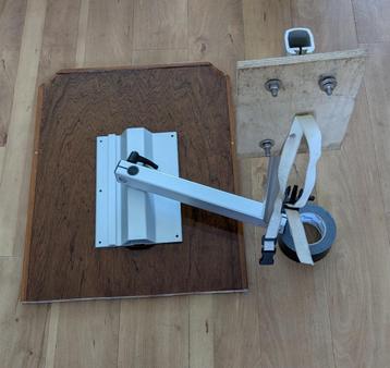 Boot tafel "Lagun" beschikbaar voor biedingen
