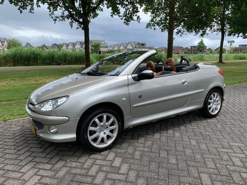 Peugeot 206 CC 1.6-16V Roland Garros (bj 2005), Auto's, Peugeot, Bedrijf, Te koop, ABS, Airbags, Airconditioning, Alarm, Boordcomputer