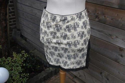 Rok beige/ zwart Marccain mt N1 (XS-34) Vaste prijs, Kleding | Dames, Rokken, Zo goed als nieuw, Maat 34 (XS) of kleiner, Zwart