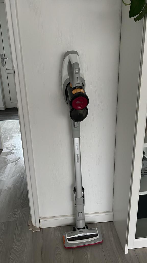 Philips handstofzuiger, Witgoed en Apparatuur, Stofzuigers, Ophalen of Verzenden, Zo goed als nieuw