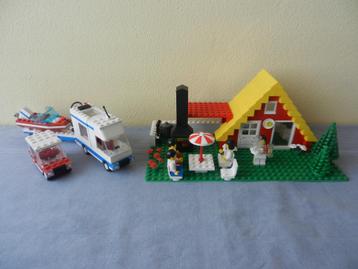 Lego 6388 zomerhuisje met auto, camper en bootje (uit 1987) beschikbaar voor biedingen