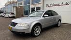 Volkswagen Passat 4.0 W8 4Motion |275pk|Leder|Memory|68731km, Auto's, Volkswagen, Gebruikt, 1650 kg, Leder, Bedrijf