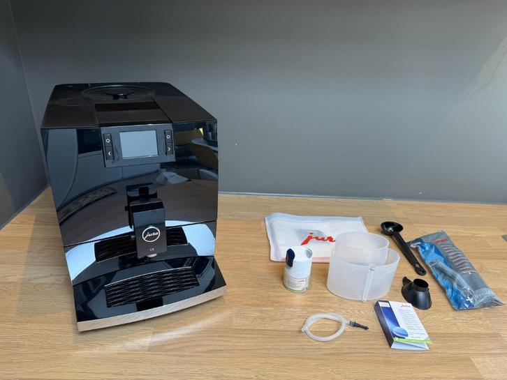 JURA C8 Piano Black (EA) Demo 2025 Garantie, Witgoed en Apparatuur, Koffiezetapparaten, Zo goed als nieuw, Koffiebonen, Koffiemachine