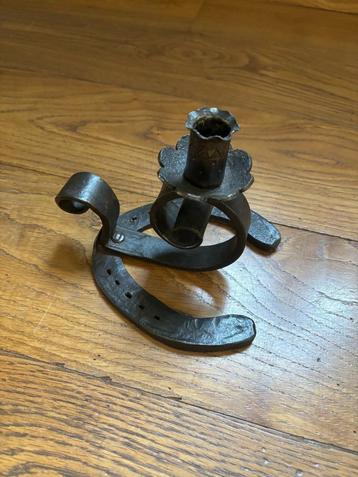 Kaarsenhouder hoefijzer beschikbaar voor biedingen