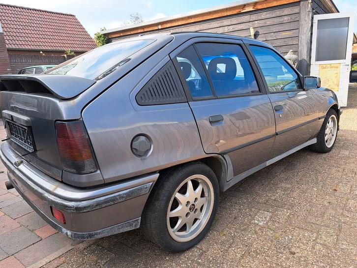 Zeldzame opel kadett 2.0 gsi !overgangsregelinh,digi dashbor, Auto's, Oldtimers, Bedrijf, Mercedes-Benz, Coupé, Ophalen