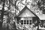 962233	Voorthuizen	Gld 1974 Bungalow Zomerhuisje  camping	Lu, Verzamelen, Ansichtkaarten | Nederland, Ophalen of Verzenden, 1960 tot 1980