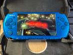 HELE NETTE PSP 3004 MET TWEE MOOIE SPELLEN EN HARDCASE, Spelcomputers en Games, Spelcomputers | Sony PSP, Met games, Blauw, PSP 3000
