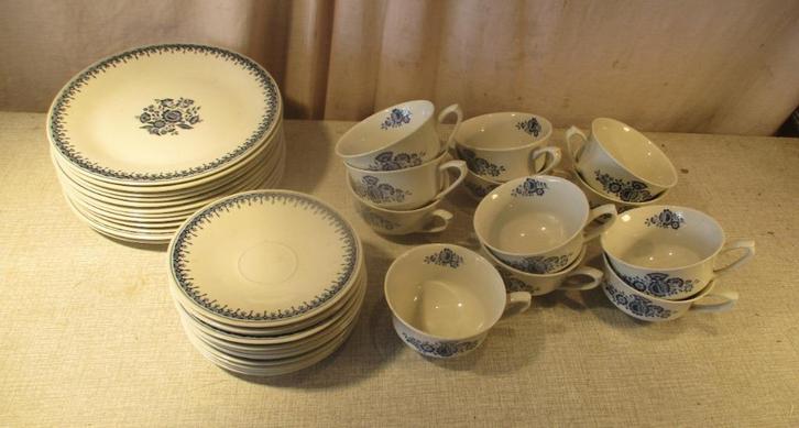 Mooi Oud 36delig Servies - Petrus Regout Maastricht, Antiek en Kunst, Antiek | Servies los, Ophalen of Verzenden