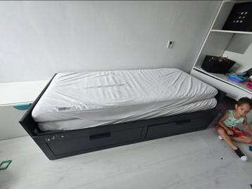 Ikea bedframe (zonder matras) - afbeelding 1