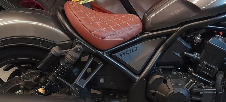 Honda CMX 1100 Rebel // Custom Zadel,nieuw‼️, Motoren, Onderdelen | Honda, Nieuw, Ophalen of Verzenden
