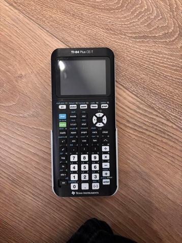 TI-84 Grafisch Rekenmachine beschikbaar voor biedingen