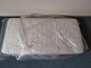 Comfort matras 120 x 60 , hoogte 11 cm , zgan beschikbaar voor biedingen