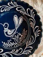 Volkskunst; antieke handgemaakte, handbeschilderde schaal, Antiek en Kunst, Antiek | Keramiek en Aardewerk, Ophalen of Verzenden