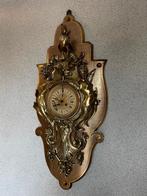 Grote goudkleurige wandklok  Rococo stijl -bieden v.a € 85,-, Antiek en Kunst, Antiek | Klokken, Ophalen