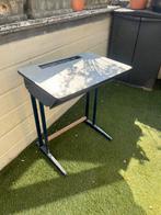 Vintage school bureau, Kinderen en Baby's, Kinderkamer | Tafels en Stoelen, Ophalen, Gebruikt, Tafel(s)