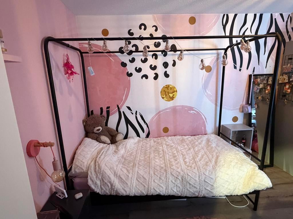 Bed meiden bed hemel bed, Kinderen en Baby's, Kinderkamer | Bedden, 85 tot 100 cm, Ophalen of Verzenden, Zo goed als nieuw, Lattenbodem