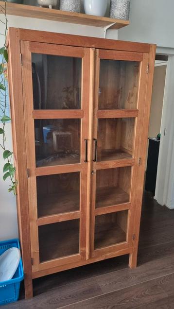 Massief teak houten vitrinekast  beschikbaar voor biedingen
