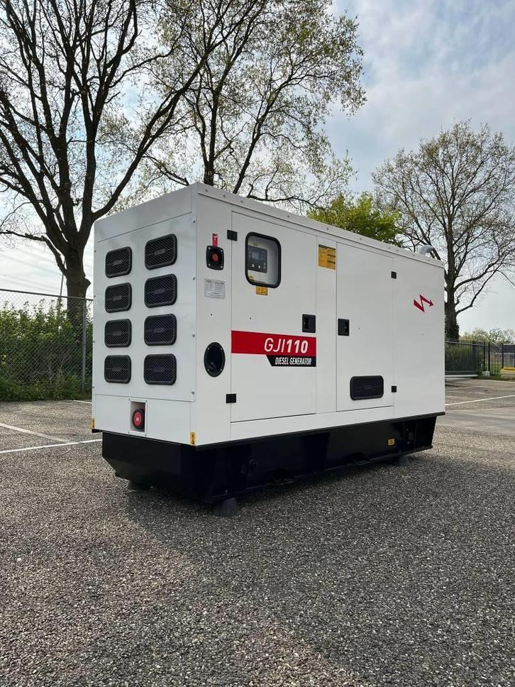 Iveco Generator GI110 100 kVA (bj 2024), Zakelijke goederen, Machines en Bouw | Aggregaten