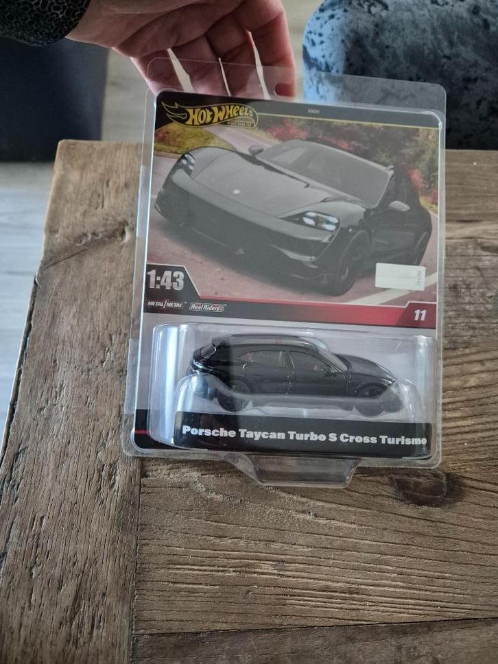hot wheels porsche taycan turbo s cross turismo zwart 1:24, Hobby en Vrije tijd, Modelauto's | Overige schalen, Nieuw, Auto, Ophalen of Verzenden