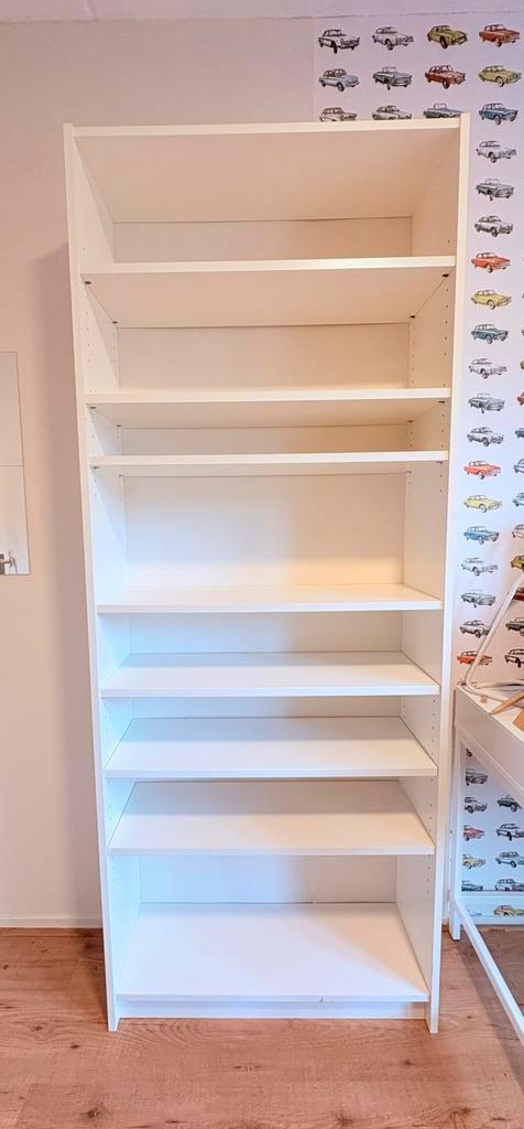 Billy kast Ikea, Huis en Inrichting, Kasten | Boekenkasten, Zo goed als nieuw, 50 tot 100 cm, 200 cm of meer, 25 tot 50 cm, Met plank(en)