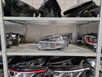 Seat ibiza arona 6F VOL LED koplamp unit links beschikbaar voor biedingen
