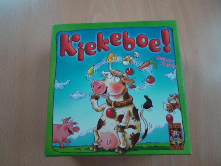 Kiekeboe! kaartspel, 999 games. Compleet en zgan, Hobby en Vrije tijd, Gezelschapsspellen | Kaartspellen, Zo goed als nieuw, Een of twee spelers