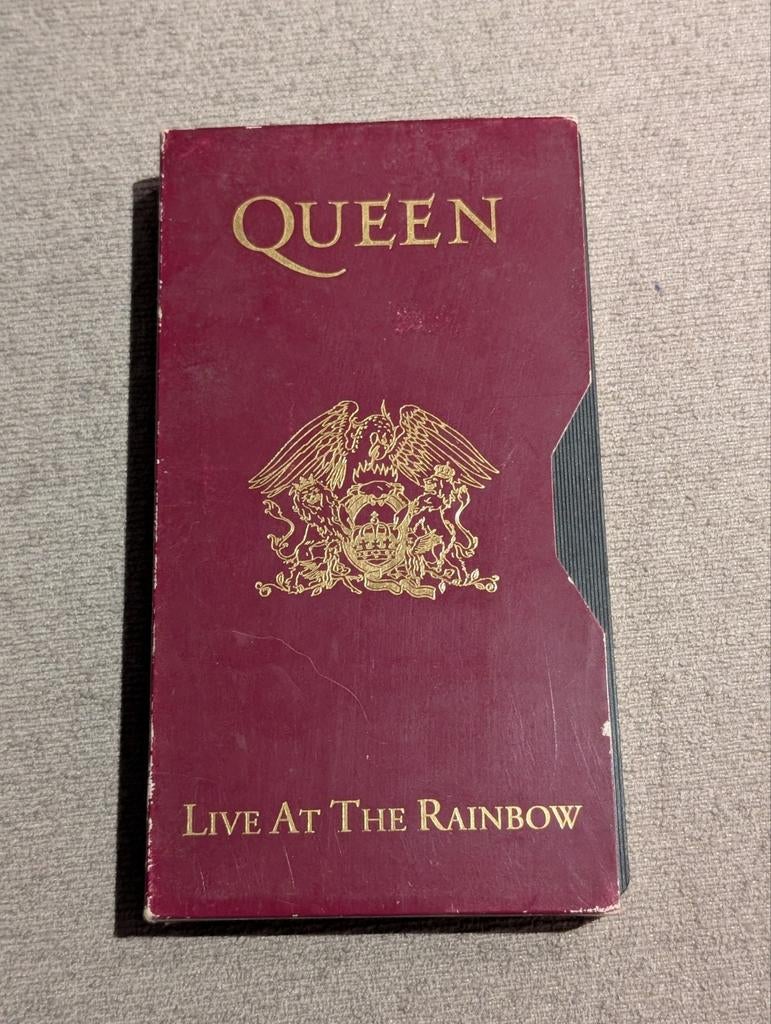 Queen - Live At The Rainbow VHS, Alle leeftijden, Verzenden, Gebruikt, Overige genres