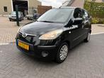 Hyundai i10 1.1 I 5DR 2010 Zwart, Auto's, Voorwielaandrijving, Stof, 4 cilinders, Metallic lak