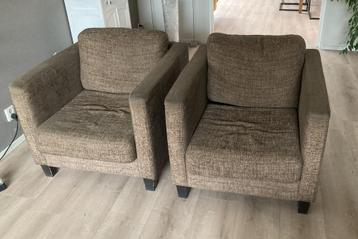 twee fauteuils, stof beschikbaar voor biedingen