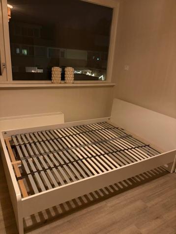 Ikea bed 140x200 - afbeelding 1