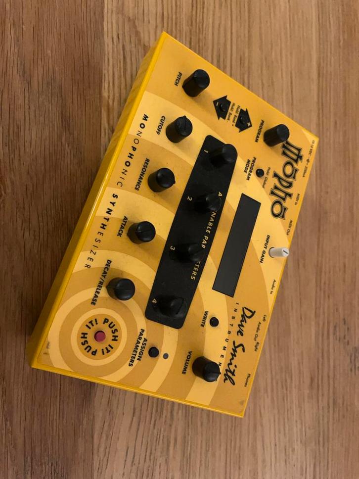 Dave Smith Mopho, Muziek en Instrumenten, Synthesizers, Zo goed als nieuw, Overige aantallen, Overige merken, Met midi-aansluiting