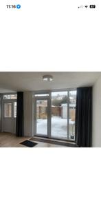 Grijze gordijnen 2 stuks, Ophalen of Verzenden, Zo goed als nieuw, 200 cm of meer