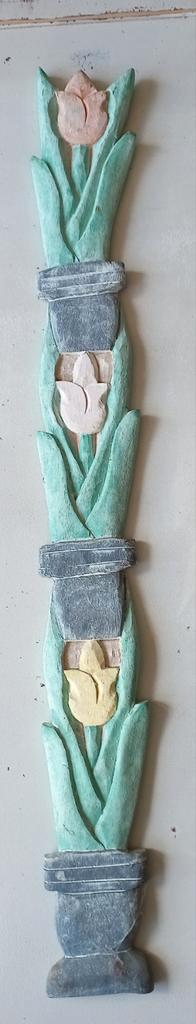 Houten tulpen wandhanger  beschikbaar voor biedingen