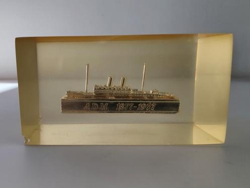 Zilveren ADM droogdok miniatuur in kunsthars, 1977, Verzamelen, Scheepvaart, Gebruikt, Motorboot, Ophalen of Verzenden
