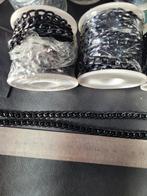 Zwarte ketting op een rol van 5 meter, platte schakel., Hobby en Vrije tijd, Naaien en Fournituren, Ophalen of Verzenden, Nieuw