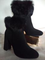 NIEUW ~ Laag LAARSJE met Bontrandje ~ Maat 37 ~ kleur ZWART, Zwart, Lage of Enkellaarzen, Nieuw, Ophalen of Verzenden