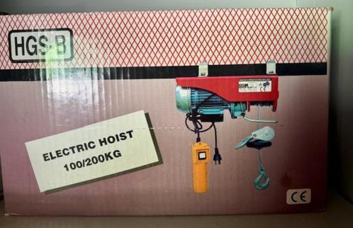 2 Elektrische Takels - Hijslieren 125-250kg à €125, Doe-het-zelf en Verbouw, Lieren en Takels, Nieuw, Elektrisch, Ophalen