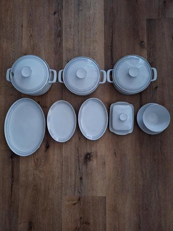 Eschenbach schalen,botervloot en sauskom. €85.00 beschikbaar voor biedingen