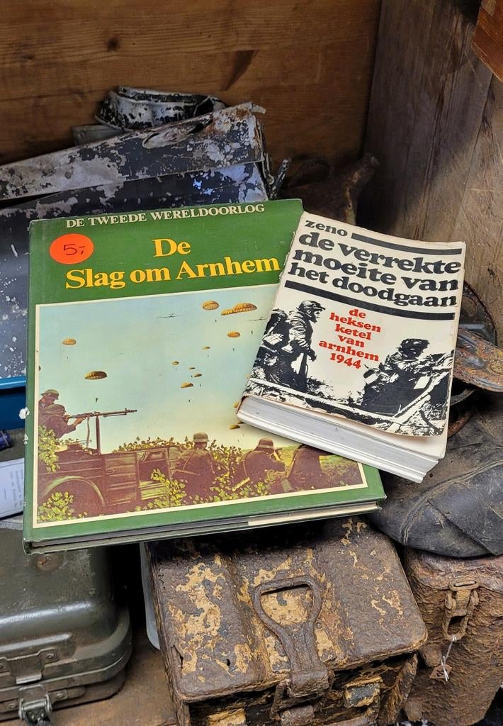 Wo2 slag om arnhem boeken te koop, Verzamelen, Militaria | Tweede Wereldoorlog, Ophalen of Verzenden, Landmacht, Nederland, Boek of Tijdschrift